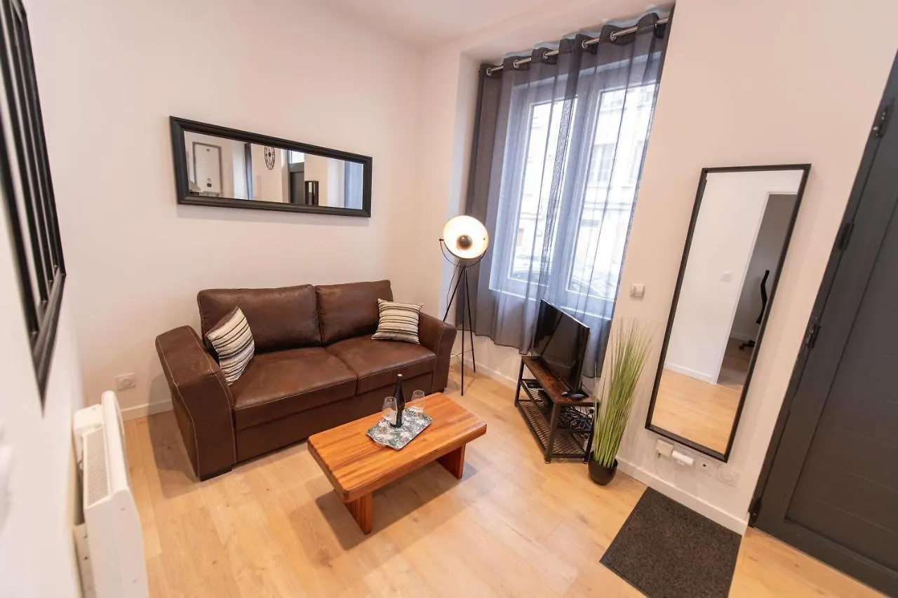 Kasa Loft Centre 2 - Wifi Et Tv - Confortable Et Stationnement Gratuit A Proximite Saint-Etienne  Saint-Etienne (Loire)